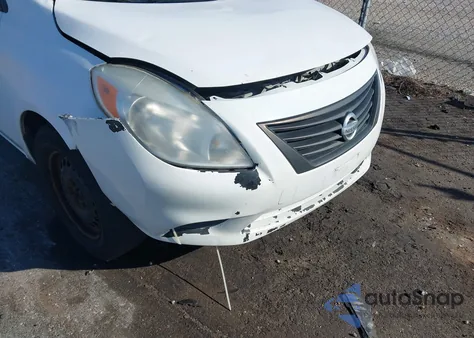 2014 Nissan Versa 1.6 Sv z USA, uszkodzony, nr VIN 3N1CN7AP0EL865955